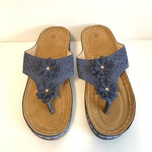 Wankang Dark Blue Platform Thong Sandals Size 6